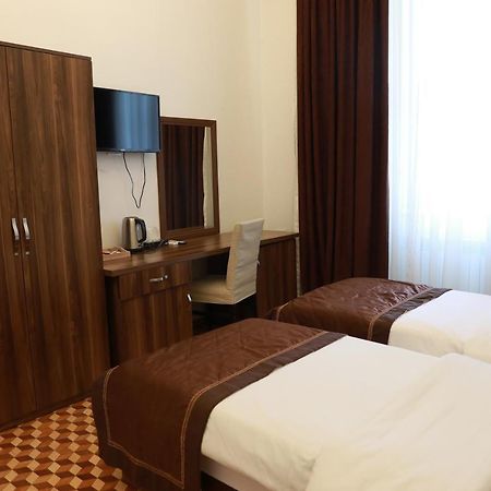 Malakan Hotel Baku Ngoại thất bức ảnh
