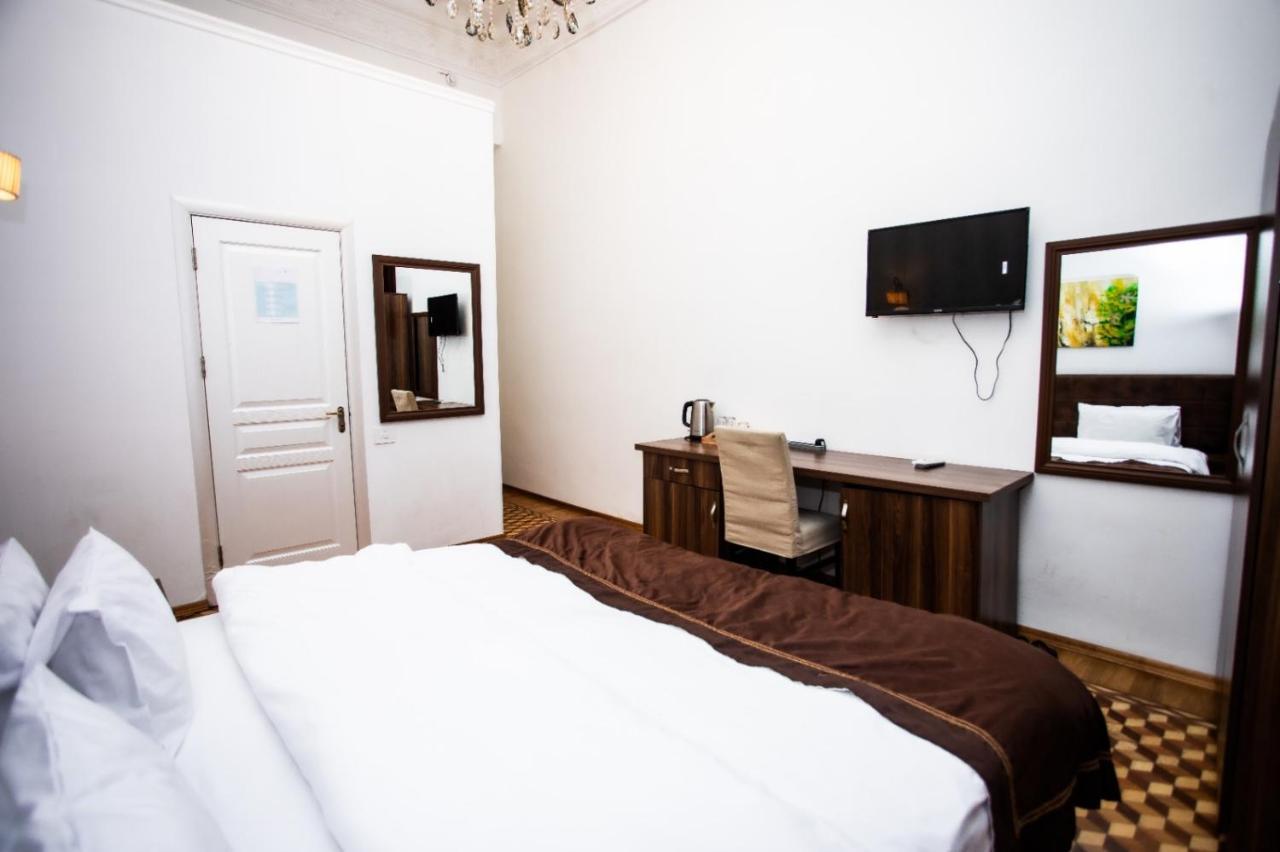 Malakan Hotel Baku Ngoại thất bức ảnh
