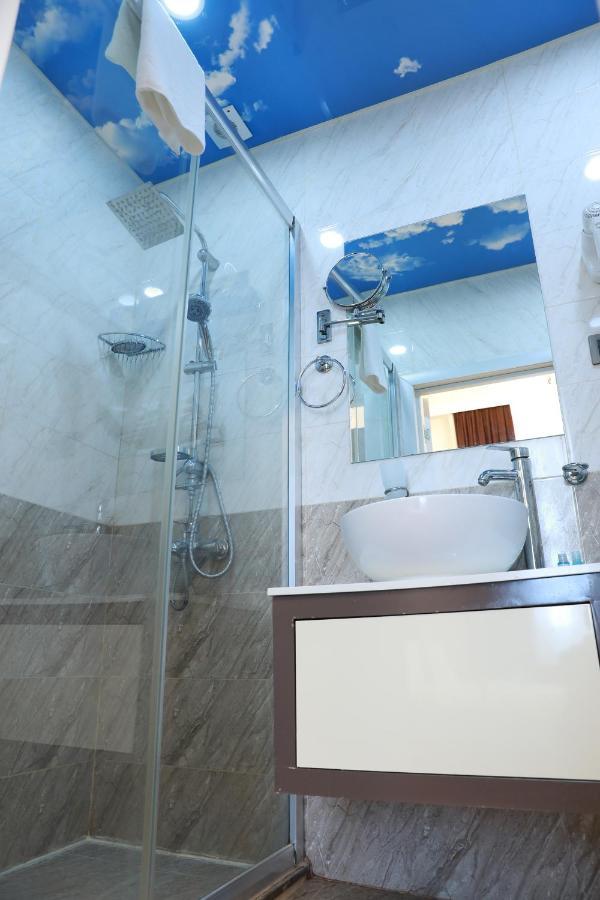 Malakan Hotel Baku Ngoại thất bức ảnh